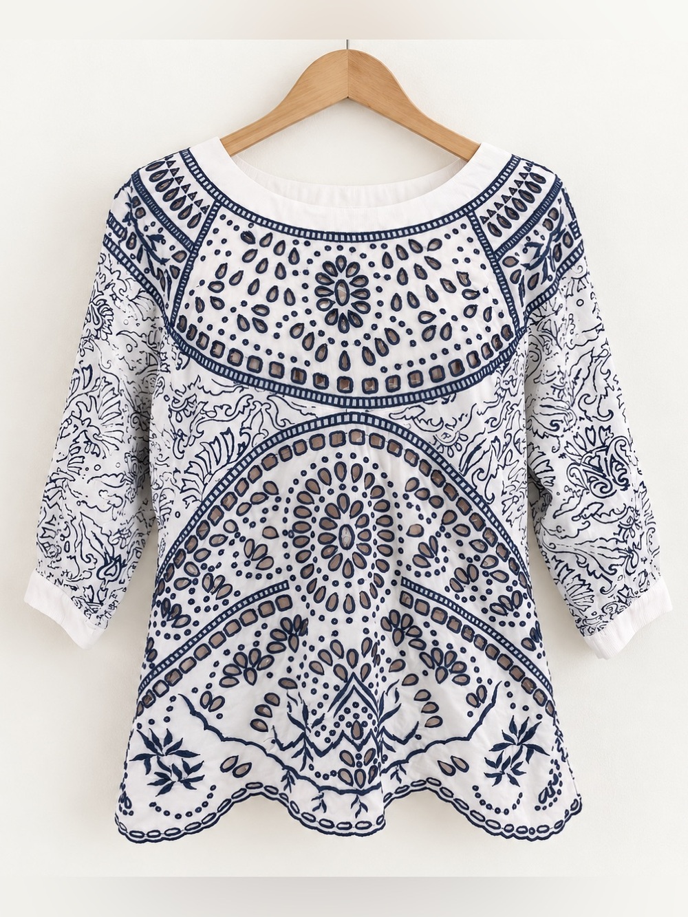 Maeve Anthropologie Embroidered Eyelet 3/4 Sleeve Blouse Size XS Cotton Top